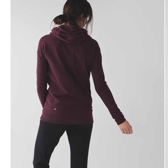 LULULEMON STRESS LESS HOODIE - Picture 3 of 5